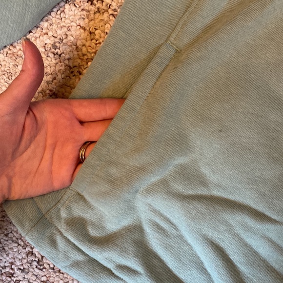 NWOT Columbia sweatshirt - Picture 4 of 7